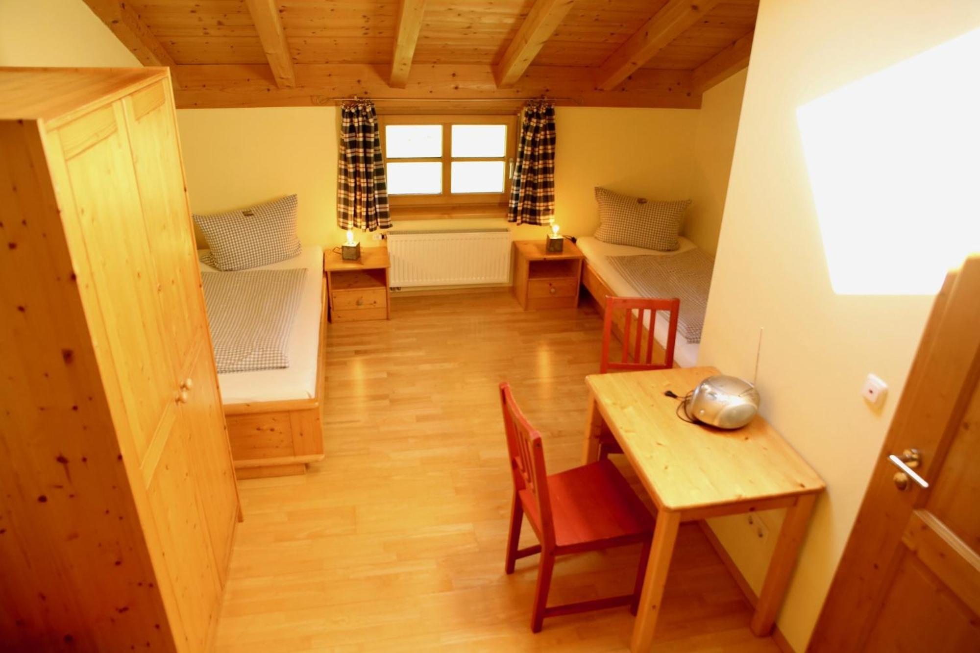 Ferienwohnung Berghof Heger Peißenberg Zimmer foto